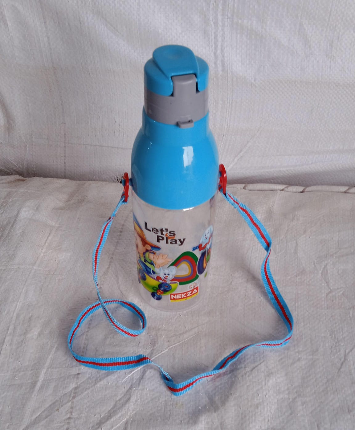 900ml Insulated Water Bottle with Dori & Straw: Leakproof, BPA-Free, Sports Bottle - Shivani Jaswal 900ml Insulated Water Bottle with Dori & Straw: Leakproof, BPA-Free, Sports Bottle