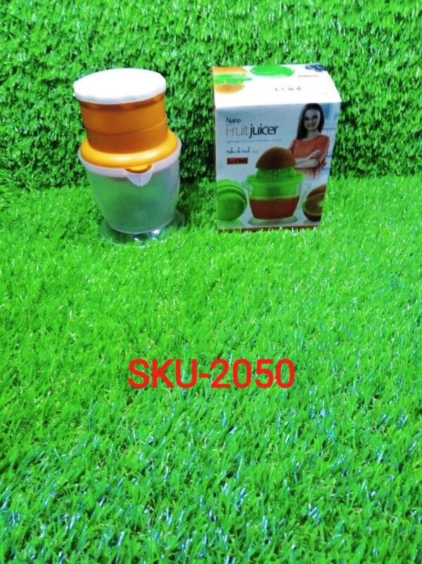 Plastic Manual Orange/Sweet Lime Juicer Squeezer