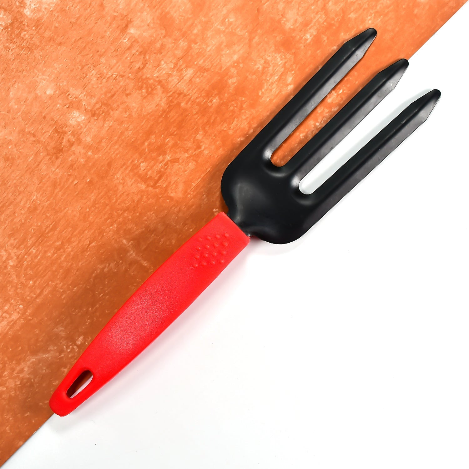 3pcs Small sized Hand Cultivator, Small Trowel, Garden Fork - Shivani Jaswal 3pcs Small sized Hand Cultivator, Small Trowel, Garden Fork