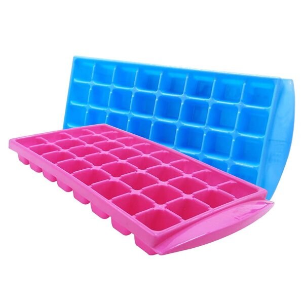 32 Cavity Ice Tray For Making And Creating Ice Cubes Easily.