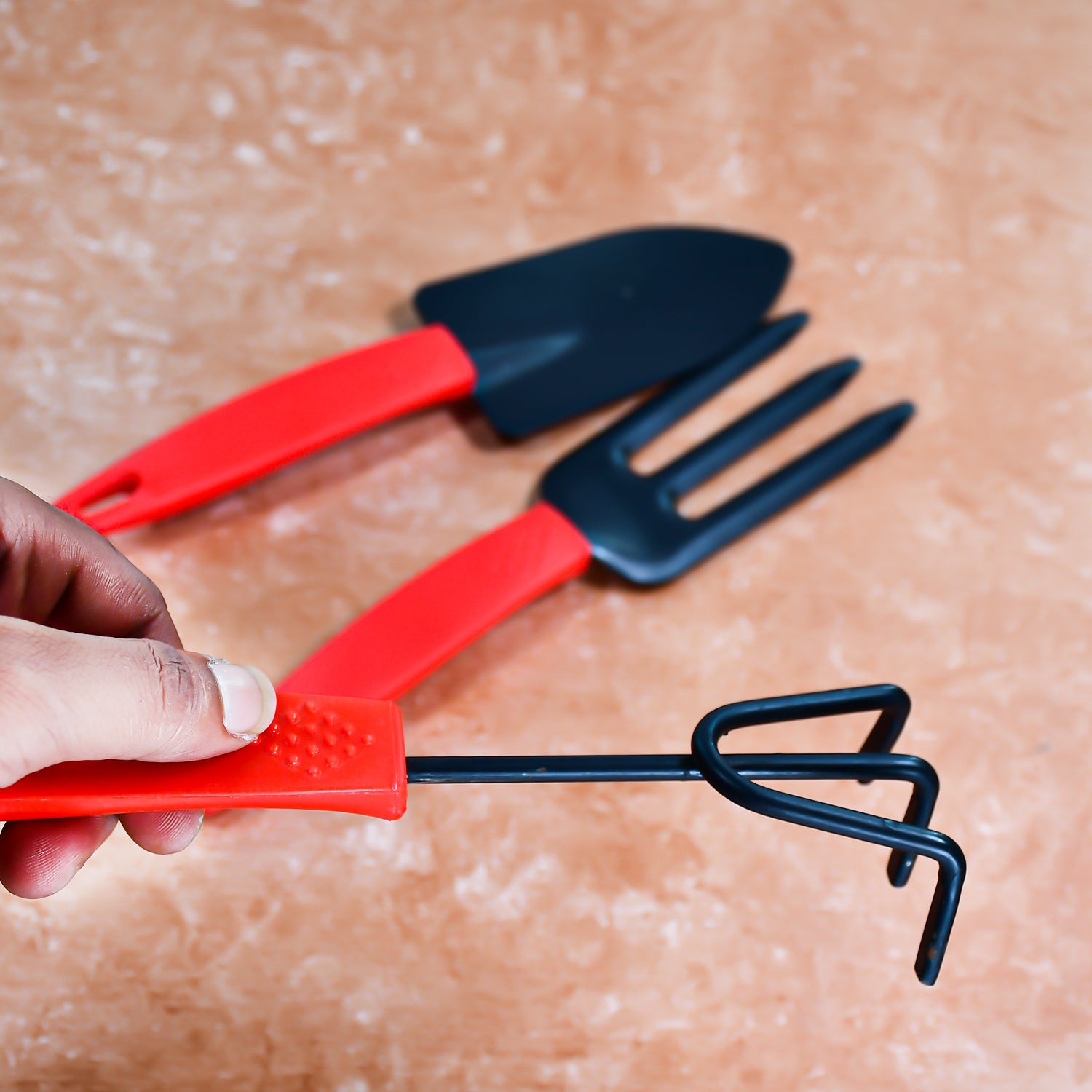 3pcs Small sized Hand Cultivator, Small Trowel, Garden Fork - Shivani Jaswal 3pcs Small sized Hand Cultivator, Small Trowel, Garden Fork