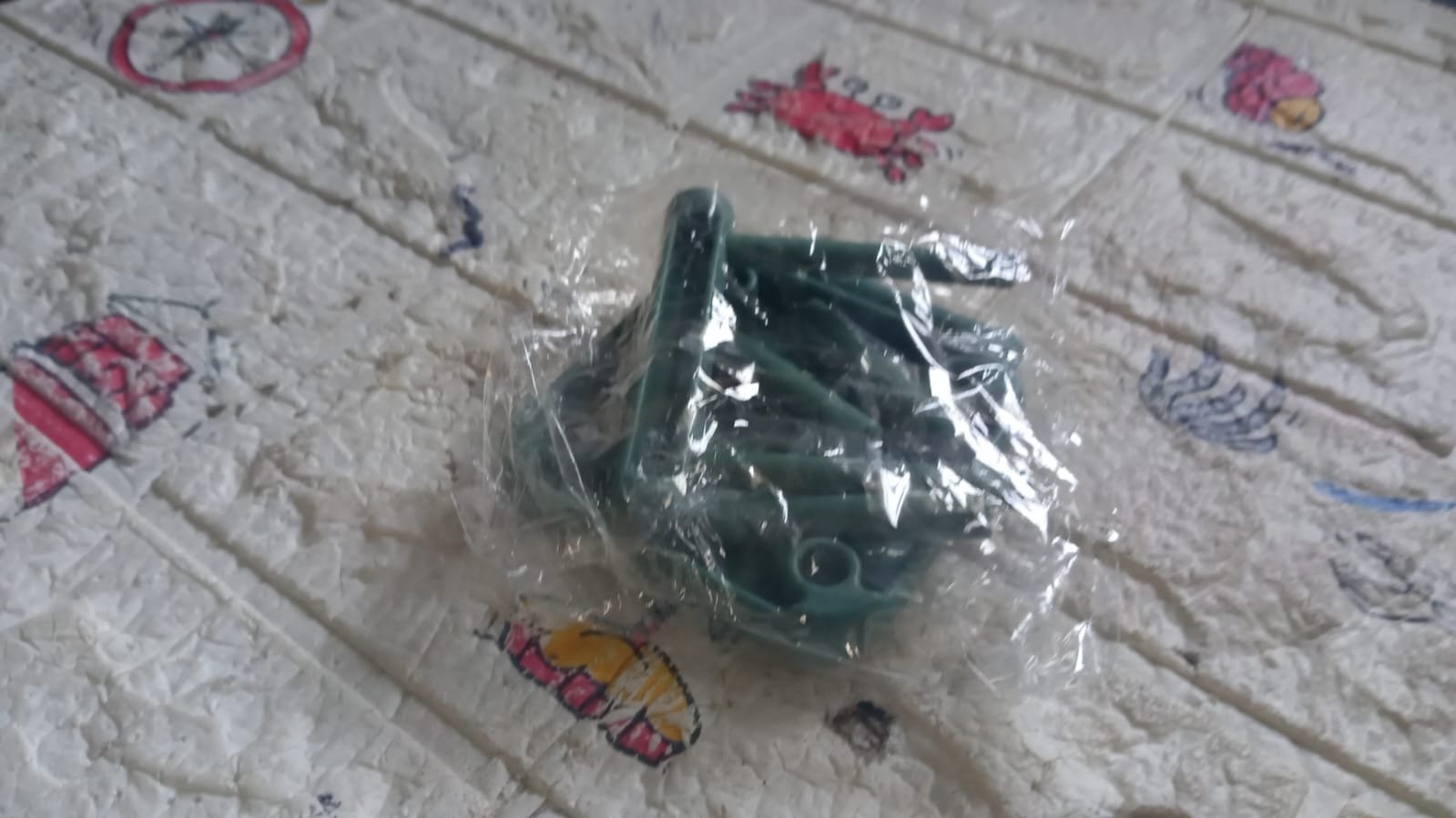 Mini Chair Phone Holder for All Mobile Phones (1 Pc) - Shivani Jaswal Mini Chair Phone Holder for All Mobile Phones (1 Pc)