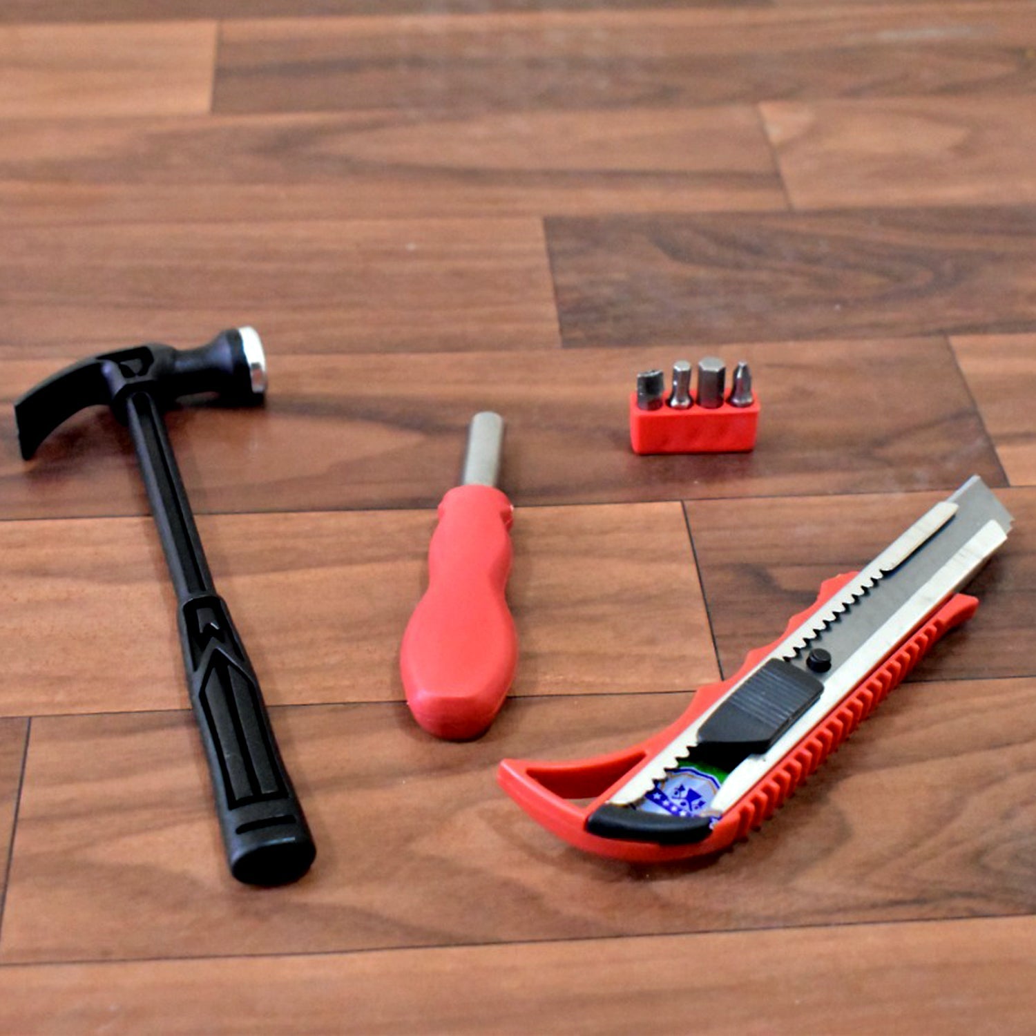 4PC HELPER TOOL SET USED WHILE DOING PLUMBING AND ELECTRICIAN REPAIRMENT IN ALL KINDS OF PLACES LIKE HOUSEHOLD AND OFFICIAL DEPARTMENTS ETC. - Shivani Jaswal 4PC HELPER TOOL SET USED WHILE DOING PLUMBING AND ELECTRICIAN REPAIRMENT IN ALL KINDS OF PLACES LIKE HOUSEHOLD AND OFFICIAL DEPARTMENTS ETC.