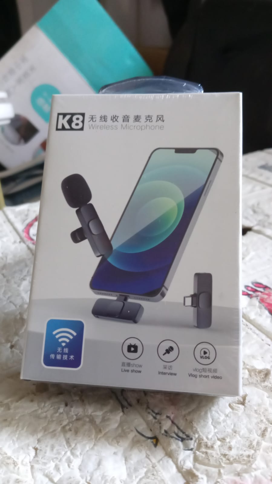 Intelligent Noise Cancelling Live Streaming Clip on Microphone for Type-C & for iPhone with Charging Mini Wireless Lapel Collar Microphone - Shivani Jaswal Intelligent Noise Cancelling Live Streaming Clip on Microphone for Type-C & for iPhone with Charging Mini Wireless Lapel Collar Microphone