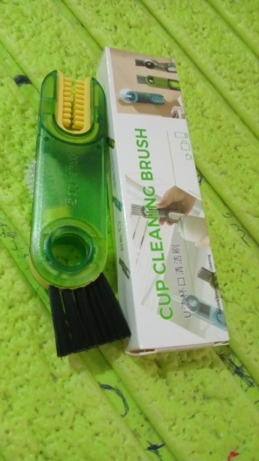3-in-1 Multifunctional Bottle & Cup Cleaning Brush – Lid & Cover Scrubber for Kitchen (1 Pc) - Shivani Jaswal 3-in-1 Multifunctional Bottle & Cup Cleaning Brush – Lid & Cover Scrubber for Kitchen (1 Pc)
