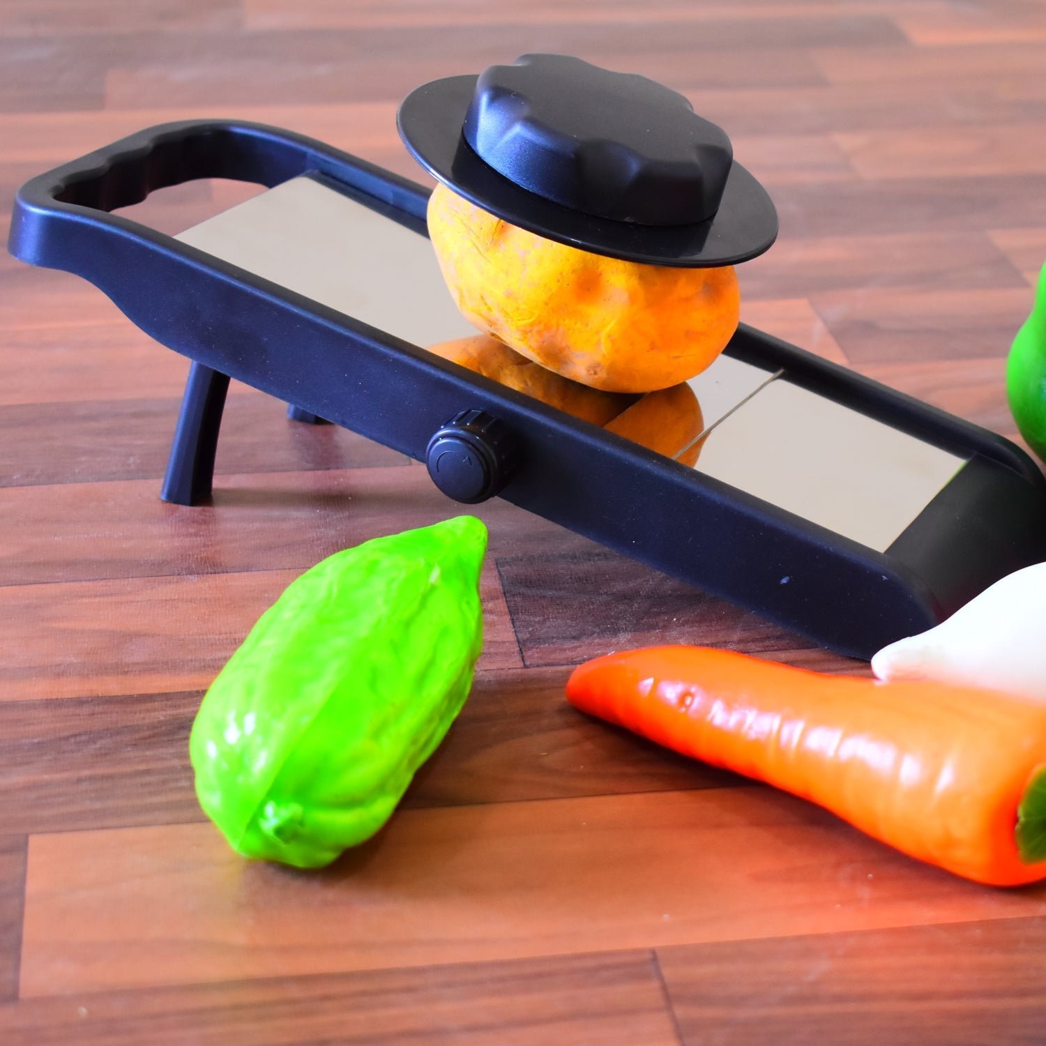 Adjustable Multipurpose Potato / Onion Slicer and Grater - Shivani Jaswal Adjustable Multipurpose Potato / Onion Slicer and Grater