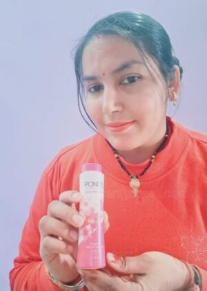 POND'S Dreamflower Fragrant Talc Powder with Vitamin B3 – 100g Pack